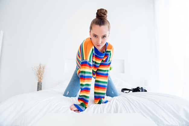 Jak obić łóżko bez pomocy tapicera?