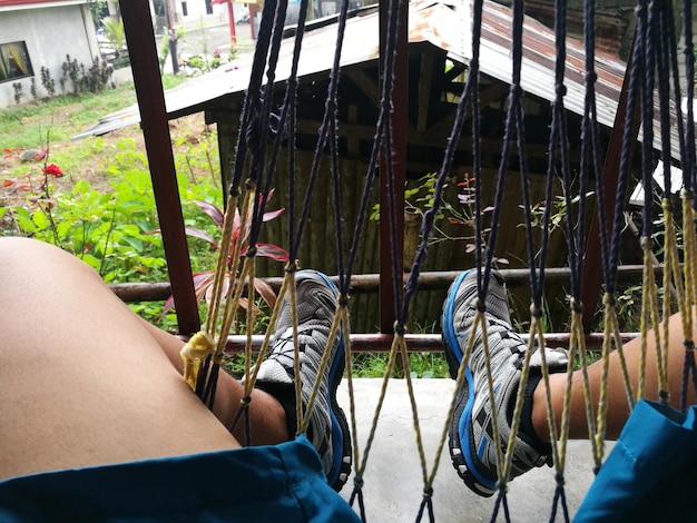 Jak wykonać huśtawkę ogrodową samodzielnie?