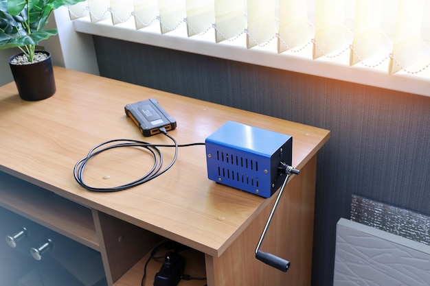 Jaki stelaż do biurka elektrycznego sprawdzi się w domowym gabinecie?