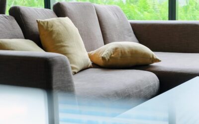 Kanapa jakie obicie sprawdzi się w salonie?