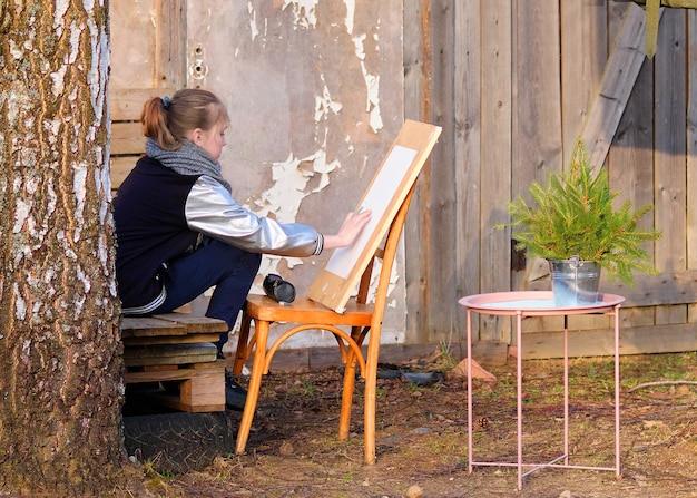 Czym pomalować ławkę, aby służyła na dłużej?