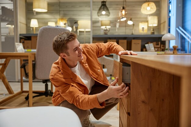 Gdzie kupić nóżki do mebli, aby dobrać odpowiedni styl do wnętrza?