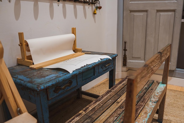 Jak odnowić meble sosnowe, by odzyskały dawny urok?