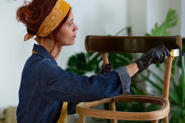 Jak odnowić siedzisko krzesła i nadać mu nowe życie?