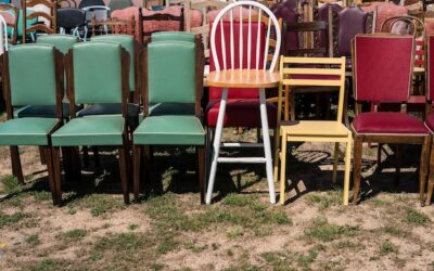 Jak odnowić stare meble PRL i nadać im nowe życie?