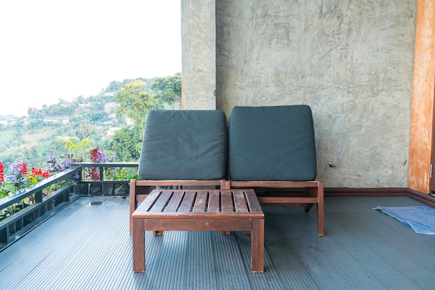 Jak zrobić kanapę na balkon i cieszyć się przytulnym kącikiem?