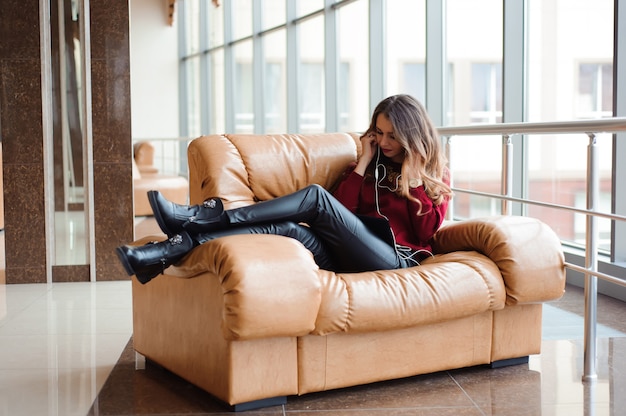 Jaki fotel najzdrowszy do pracy przy biurku?