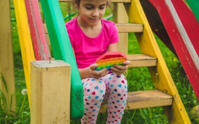 Na jaki kolor pomalować huśtawkę w ogrodzie?