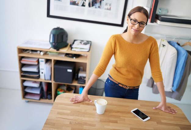 Od czego zależy ile kosztuje biurko na zamówienie?