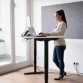 Jak zrobić podnoszone biurko w domowych warunkach?