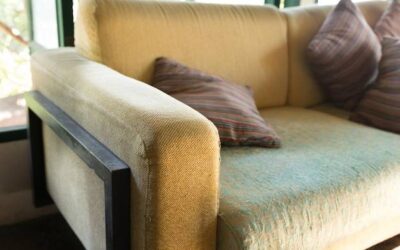 Jaka tkanina na narożnik sprawdzi się w salonie?