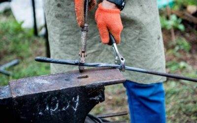 Jakie śruby do skręcenia huśtawki wybrać?