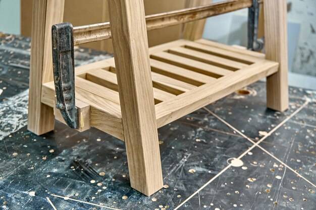 Jak samemu zrobić ramę łóżka z podstawowych materiałów?