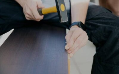 Panele ścienne tapicerowane jak montować w salonie?