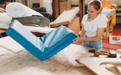 Tapicer ile kosztuje obicie kanapy i od czego zależy cena?